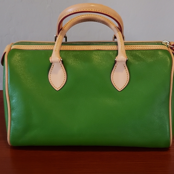 COPY - EUC ☆ Dooney & Bourke Barrel Satchel Handbag, Brand NEW! - Picture 3 of 6